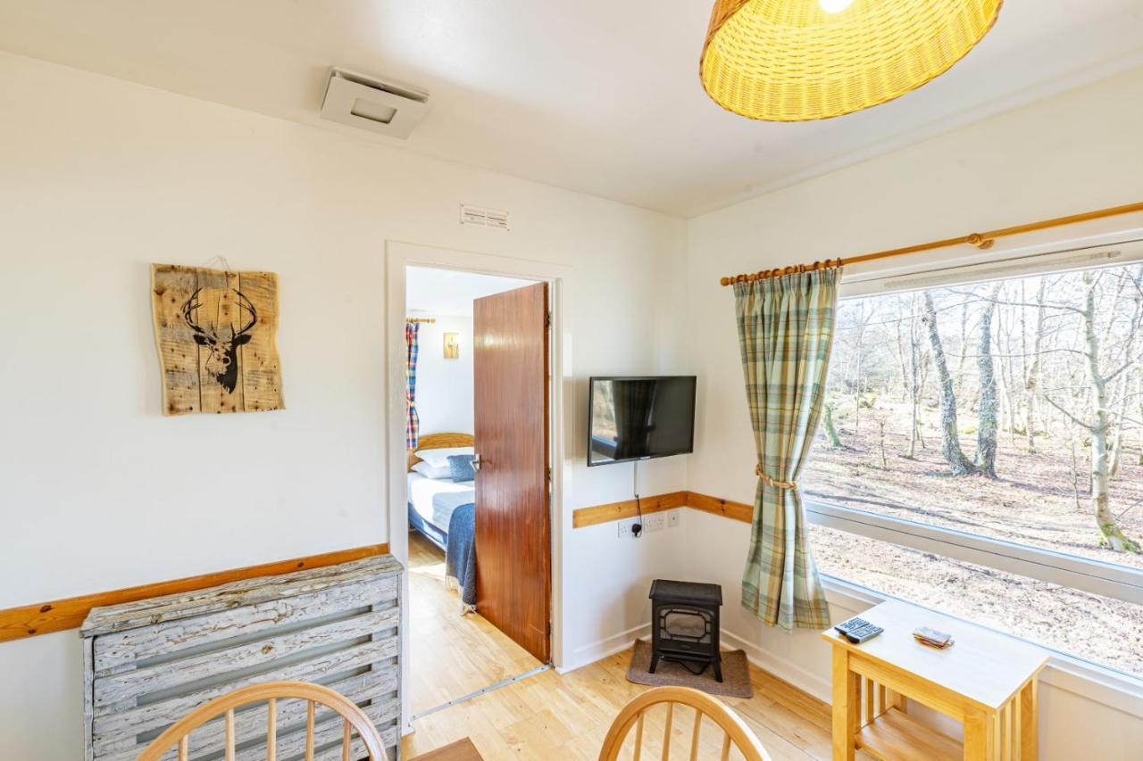 Fern Lodge 2 With Hot Tub Belladrum Extérieur photo